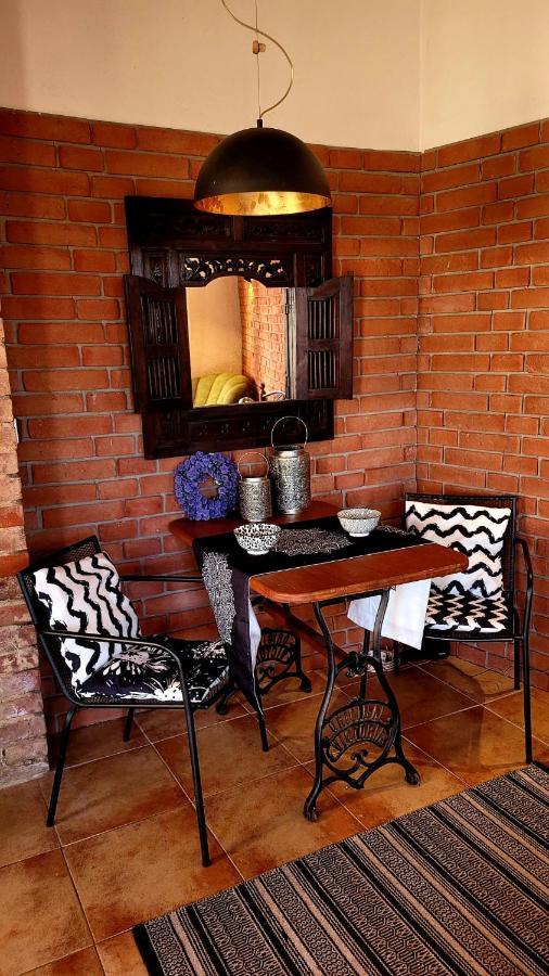 Colonial Apartment *